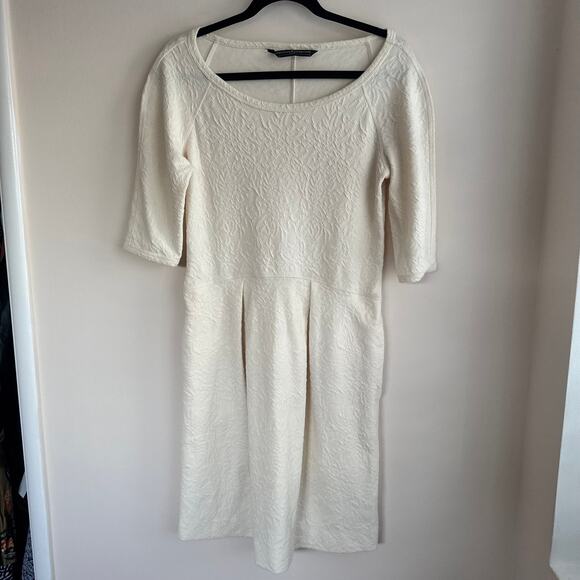 Peruvian Connection Textured Brocade Dress White Floral Pleated Half Sleeve Sz S - Picture 1 of 6